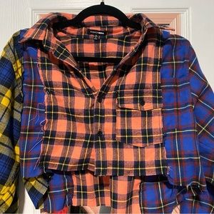 Super cute plaid multicolor button up crop top